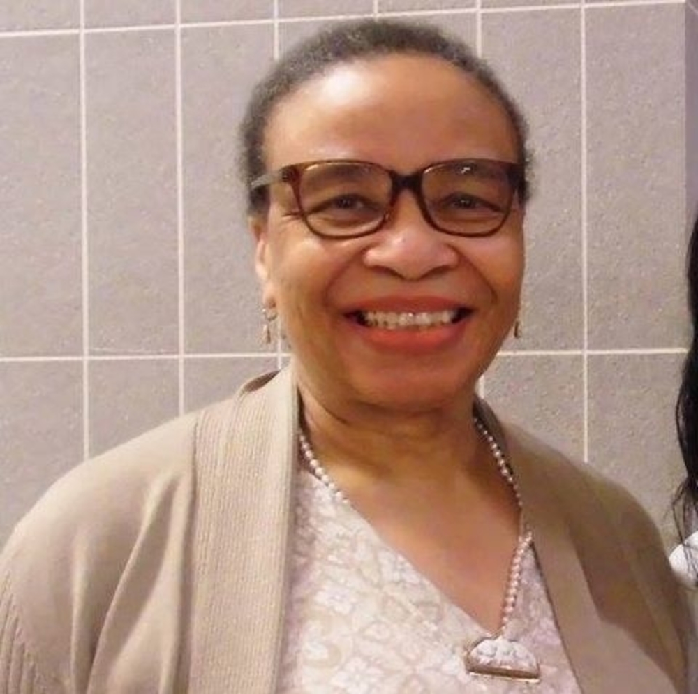 Meet your Posher, Carolyne
